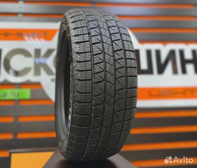 Royal Black Royal Ice 215/65 R16 98S