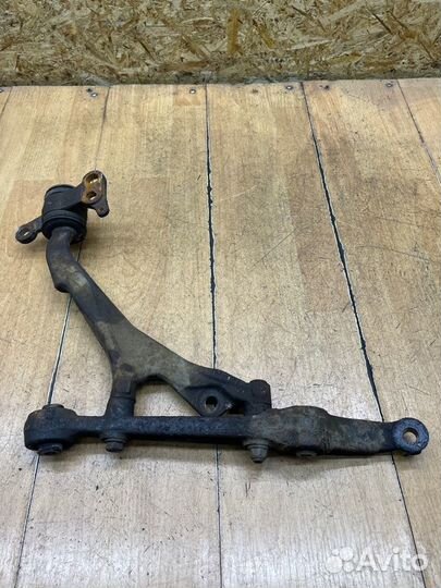 Рычаг подвески передний левый Honda Civic D14Z4