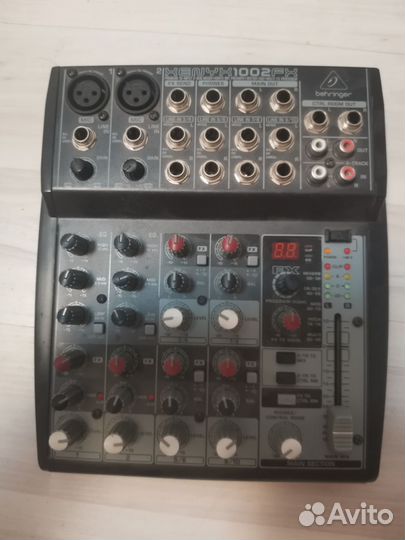 Микшерный пульт