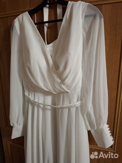 Свадебное платье 44 46 бу