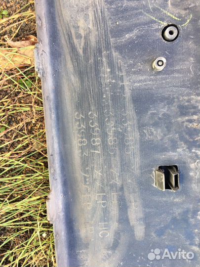 Передний бампер Toyota Camry 50