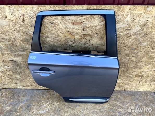 Дверь задняя правая Митсубиши Аутлендер 3