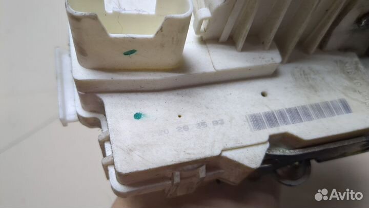 Замок двери Mercedes R W251 2005, 2006