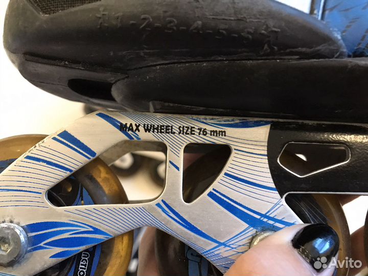 Роликовые коньки