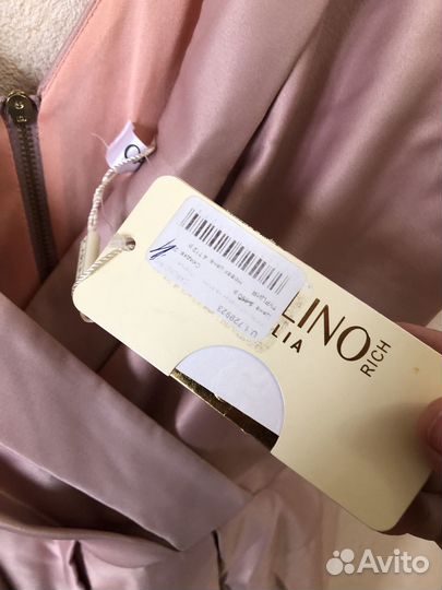 Женская одежда и обувь