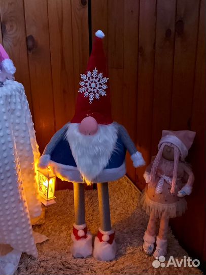 Новогодний олень, скандинавские гномы