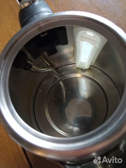 Чайник электрический с подсветкой б/у