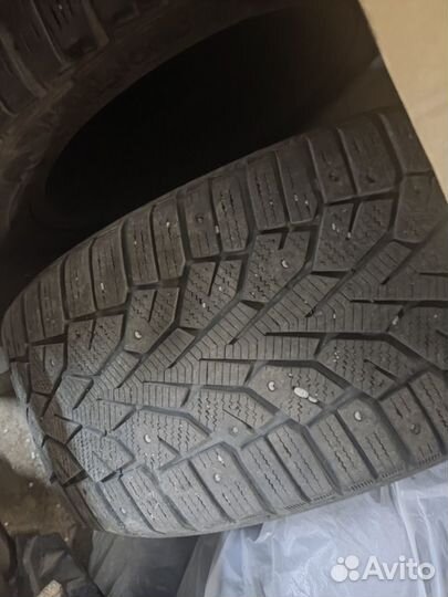 R17 Gislaved Frost 225/50, PCD 5x112 DIA 66.6