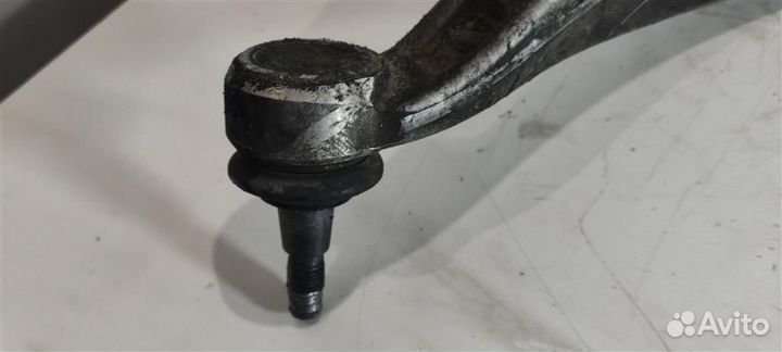 Рычаг передний левый 8K0407695E 2.0 Турбо бензин