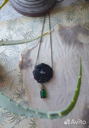 Украшения из кожи ручной работы 