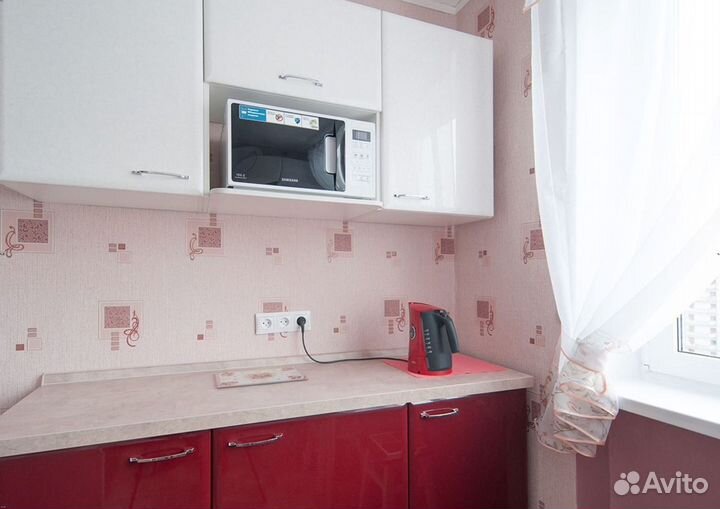 Кухня Красно-Белая по индивидуальному заказу