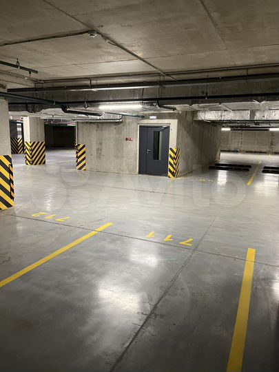 Машиноместо, 13 м²