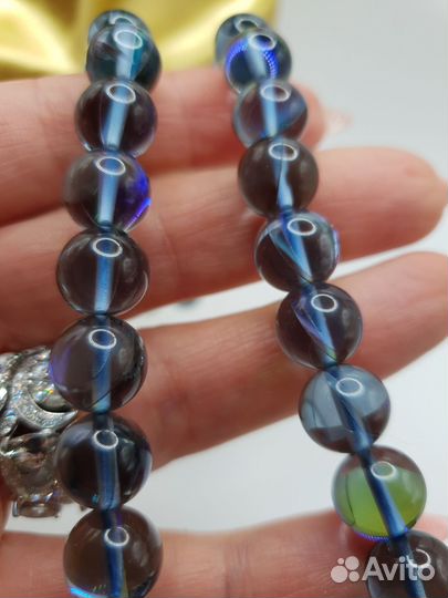 Бусы из хрусталя с опаловым эффектом