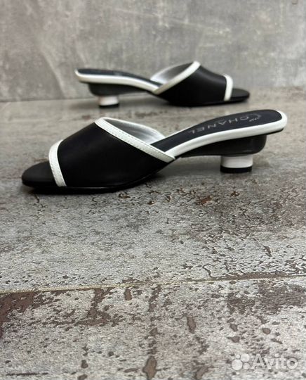 Щлепанцы женские chanel