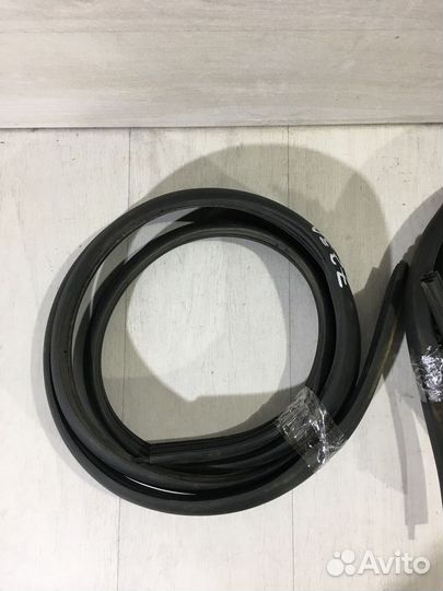 Уплотнитель проёма двери LADA xray 1.6 мт