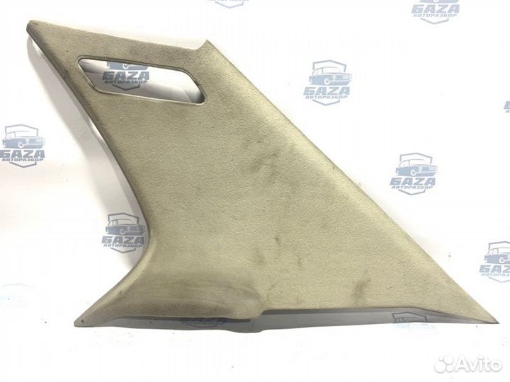 Накладка на стойку кузова задняя правая Bmw