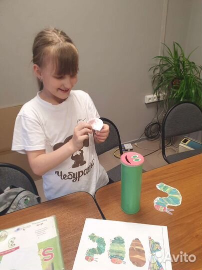 Преподаватель английского языка, рисования и лепки