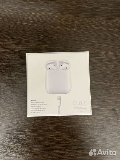 Наушники airpods