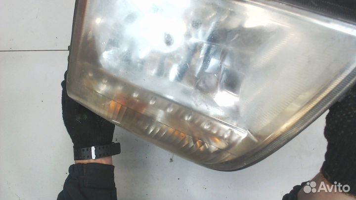 Фара (передняя) Ford Fusion, 2003