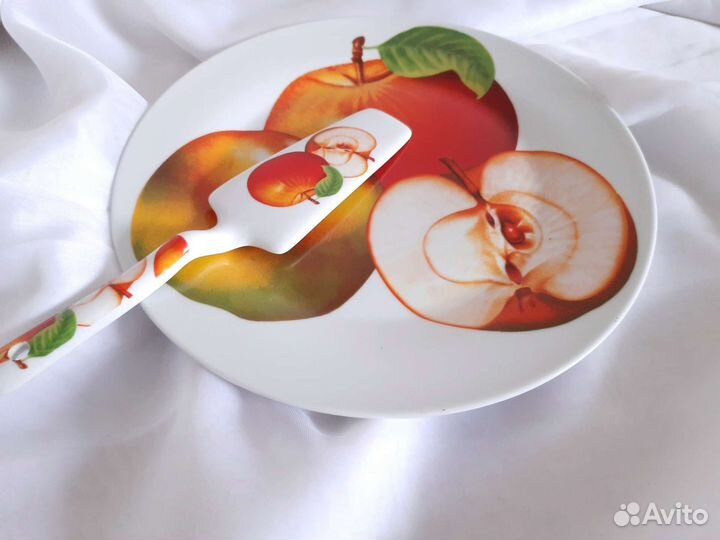 Тарелка для торта с лопаткой новая