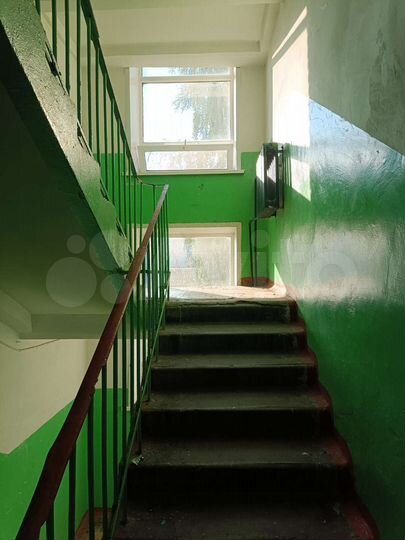 Комната 13 м² в 5-к., 2/5 эт.