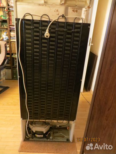 Холодильник liebherr K-2734