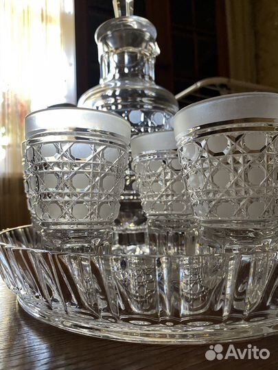 Хрустальный набор (кувшин, 6 стаканов, поднос)