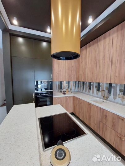 Кухонный гарнитур с островом