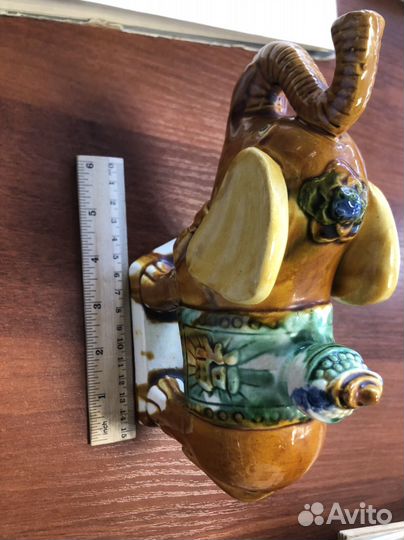 Слон хобот вверх. Обливной. Клеймо