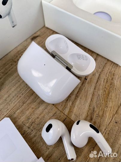 Airpods Pro с шумоподавлением