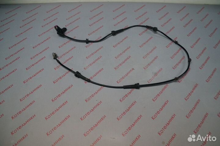 Nissan 47911-AU001 Датчик ABS передний левый