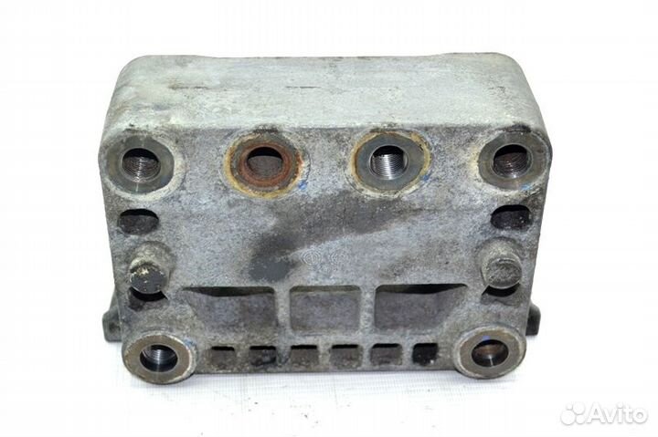 Подушка двигателя, задняя правая mercedes-benz Act