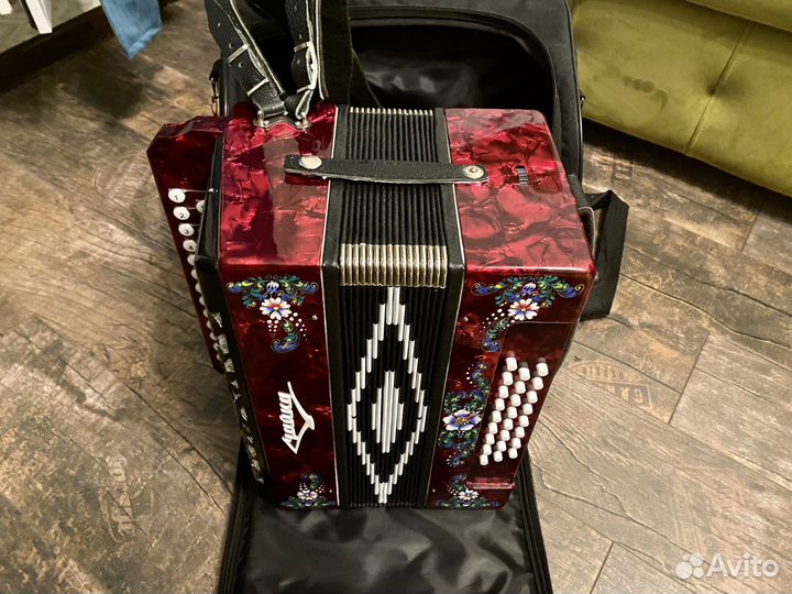 Гармонь шуйская Чайка 204 (новая)
