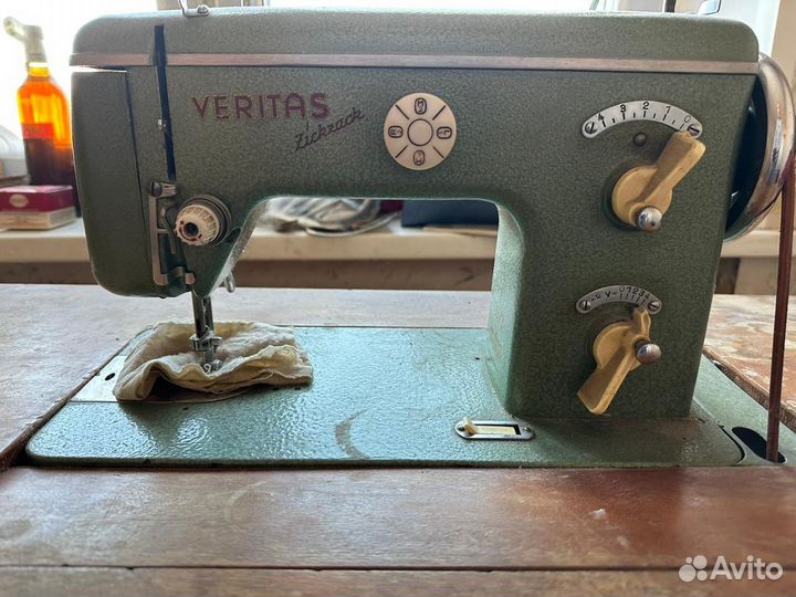 Швейная машина Veritas