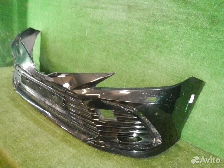 Бампер передний Toyota Camry