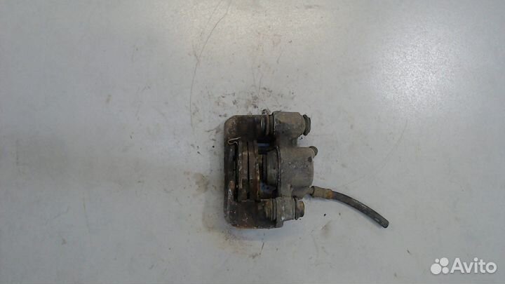 Суппорт Toyota Celica, 2002