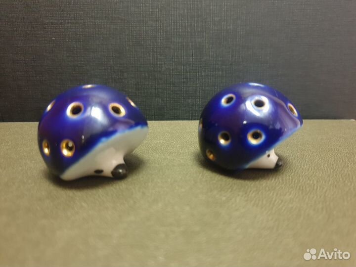 Фарфоровая игольница Ёжик кобальт СССР