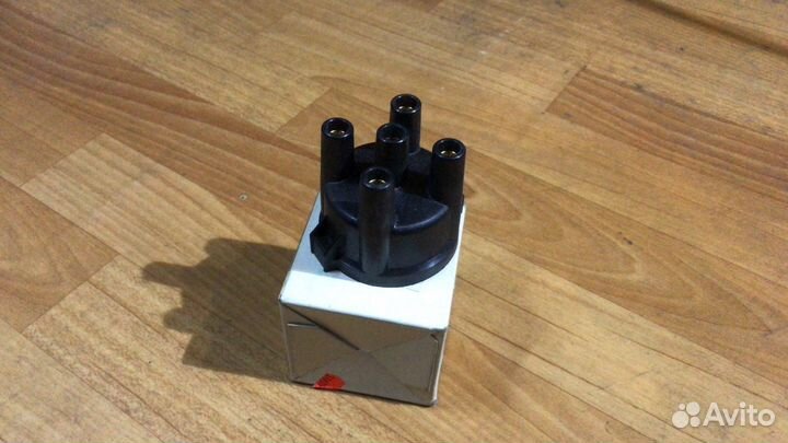 Крышка трамблера Volvo 340 360 B141E 82-84