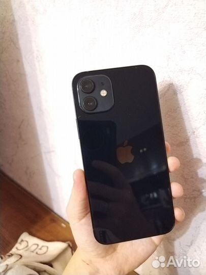 iPhone 12, 64 ГБ