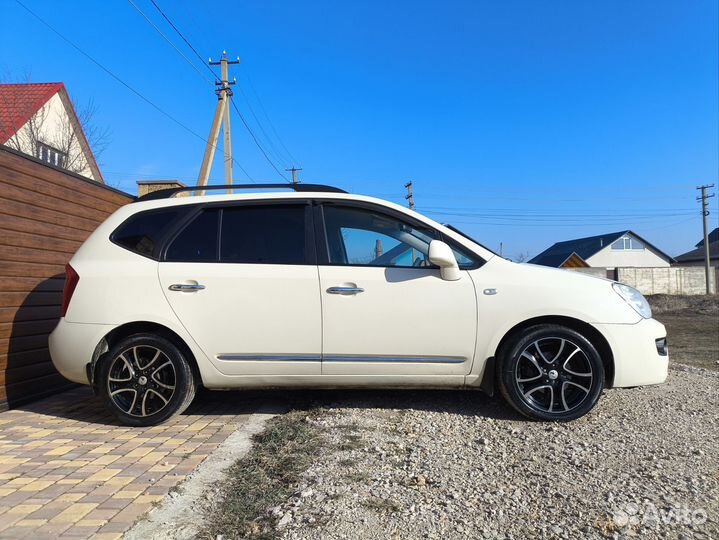 Kia Carens 2.0 AT, 2009, 320 000 км