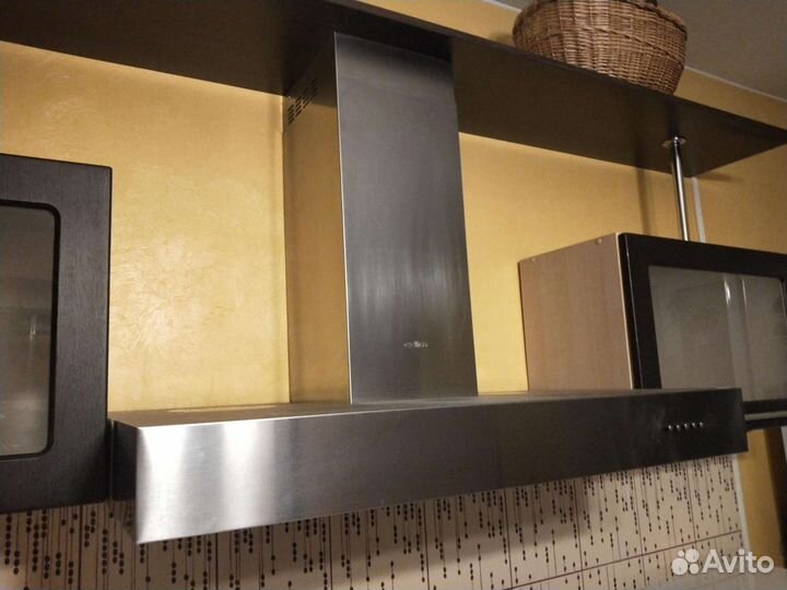 Вытяжка для кухни 90 см Elica