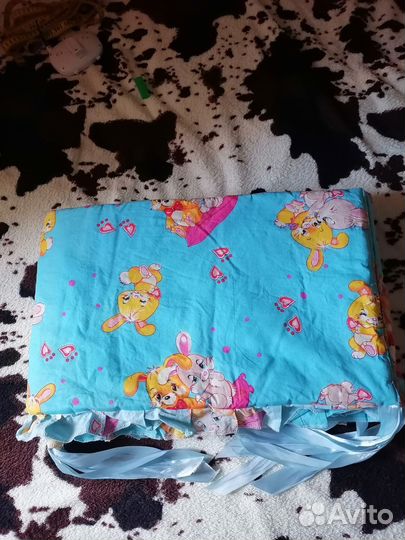 Бортики в кроватку