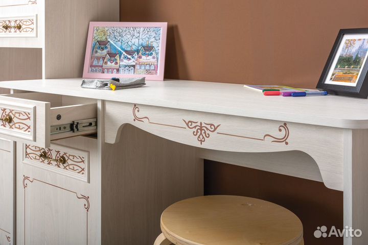 Стол письменный Флоренция 12.24, цвет ясень анкор