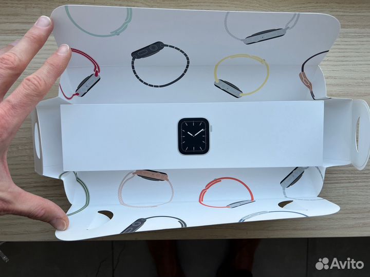 Apple Watch series 5 44mm Silver