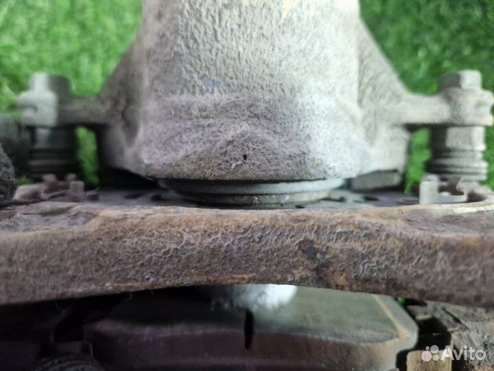 Суппорт передний левый Hyundai Tucson JM D4EA 2008