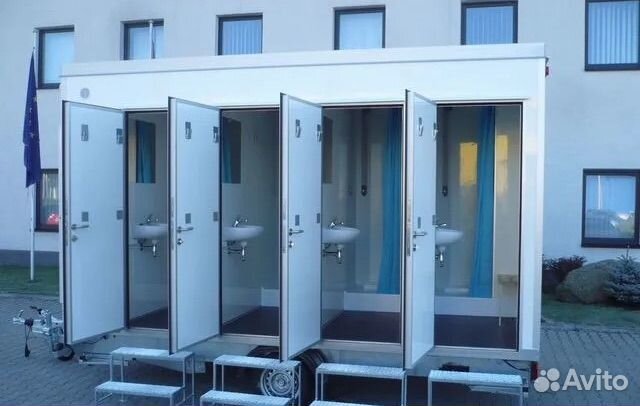 Бытовка с 5 туалетных кабинок и 3 умывальника (сбк