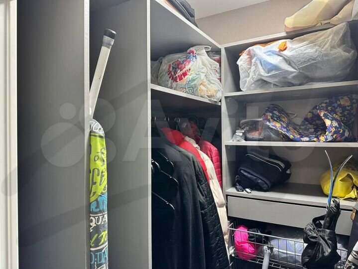 4-к. квартира, 92 м², 4/9 эт.