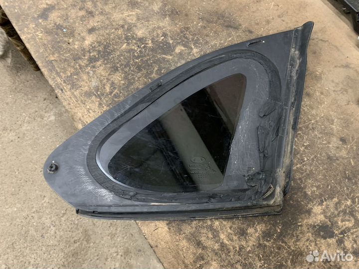 Форточка левая LADA Xray 2017