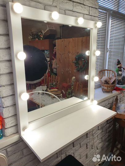 Визажное зеркало