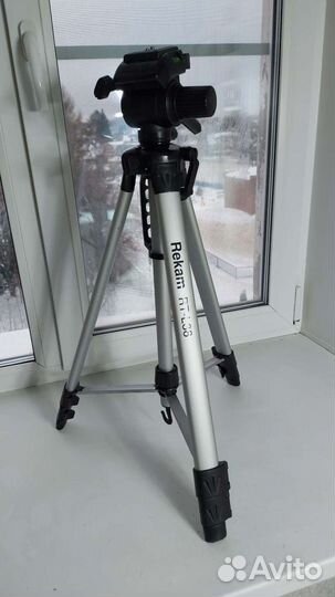 Продам фотоаппарат canon 550d